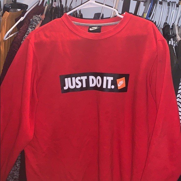 Nike Hoodie - Picture 1 of 5